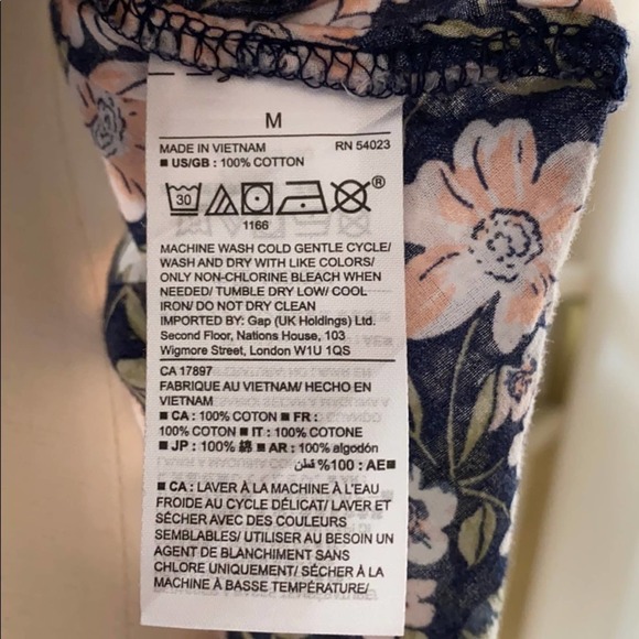 GAP navy blue sleeveless button down tank top - Picture 8 of 8